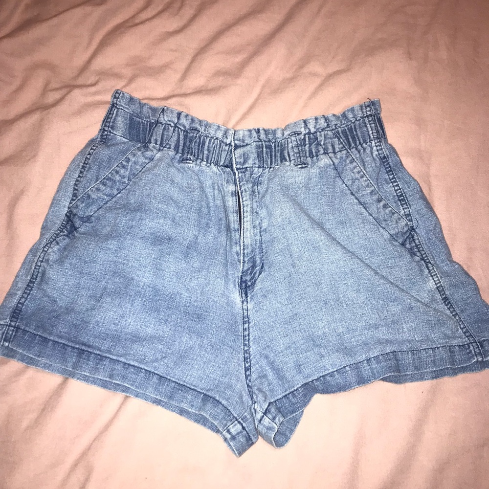 Universal Thread Paperbag shorts